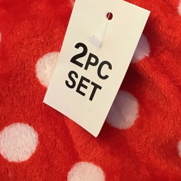 Disney’s Minnie Mouse Sleep Lounger with Socks (NWT) (Size: Small/ 4/6) - Picture 11 of 14